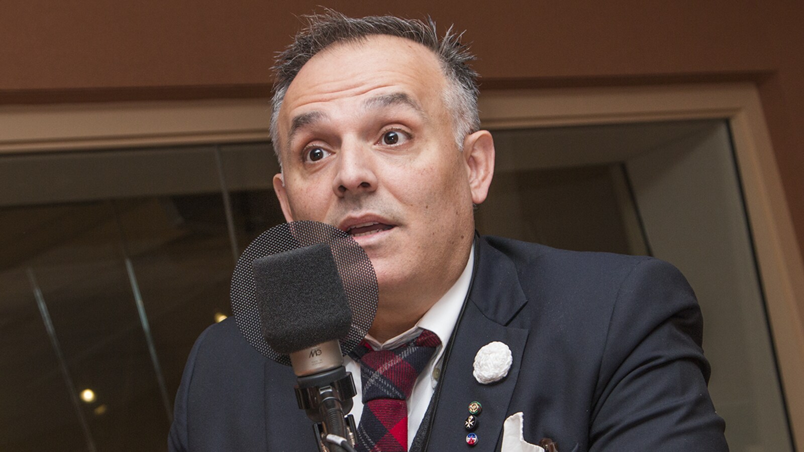 Vincent Guzzo au micro de Catherine Perrin