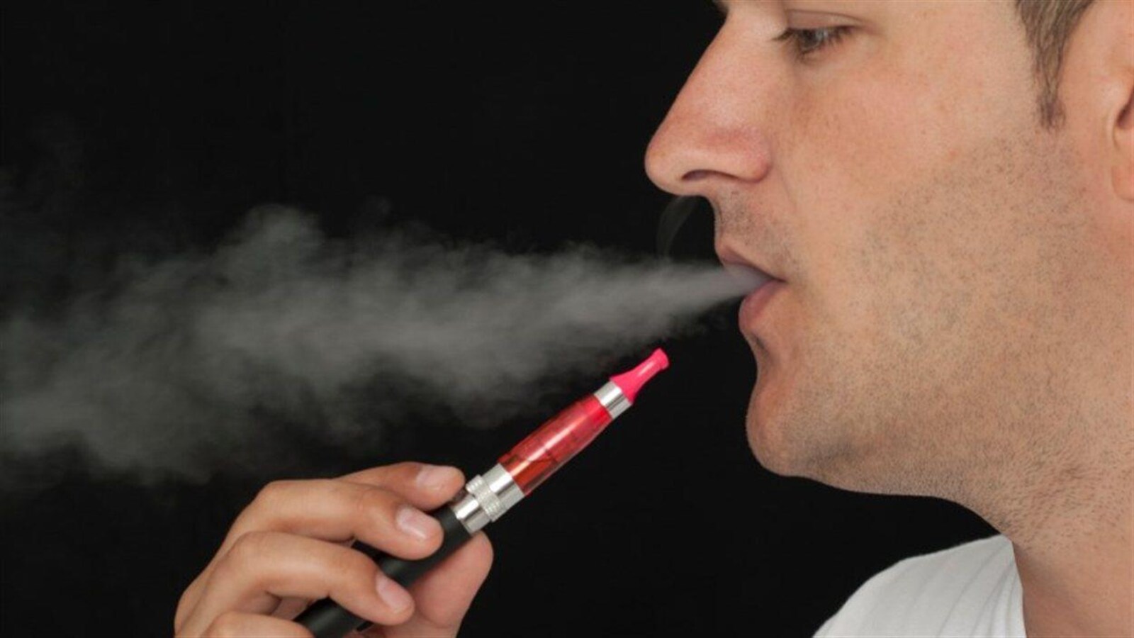 Vapoter gagne en popularité.