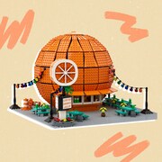 Photomontage montrant plusieurs modèle réduits de restaurants en Lego.