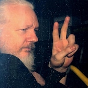 Une photo de Julian Assange.