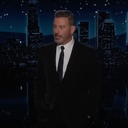 Jimmy Kimmel s'adresse aux spectateurs pr&eacute;sents dans son studio.
