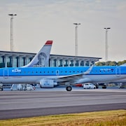Des avions sur le tarmac de l'aéroport d'Aalborg.