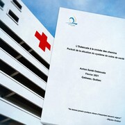 Document devant un établissement d'urgence