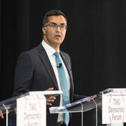 Le député provincial de Don Valley Est, Adil Shamji lors d'un débat des candidats à la direction du Parti libéral de l'Ontario, le 20 septembre 2023.