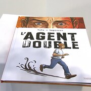 La couverture de la bande dessinée « L'agent double ».