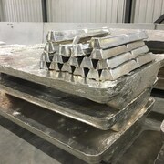 Des lingots d'aluminium.