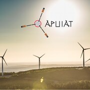 Des éoliennes avec le logo d'Apuiat.