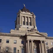 La façade du Palais législatif du Manitoba. 