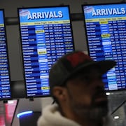 Tableaux d'affichage des arrivées dans un aéroport