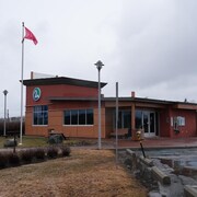 L'entrée principale du bureau d'information touristique de Rouyn-Noranda.