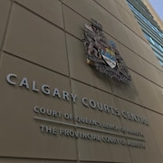 Façade de l'édifice de la Cour du banc du roi de Calgary.