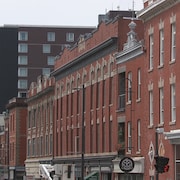 Des immeubles au centre-ville de Trois-Rivières.