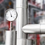 Jauge à pression d'un système de chauffage industriel au gaz naturel.