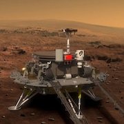 Représentation artistique de la sonde Tianwen-1 à la surface de la planète Mars.