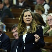 La ministre Freeland fait un discours à la Chambres des commune