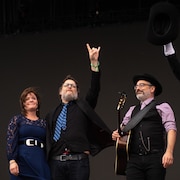 Marie-Annick Lépine, Karl Tremblay, Jean-François Pauzé et Jérôme Dupras étaient émotifs sur scène à la suite de l'annonce de l'annulation de leur spectacle au Festival d'été.