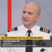David Shane en entrevue.