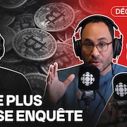 Alexis De Lancer, Jeff Yates et Nicholas De Rosa discutent de leur derni&egrave;re enqu&ecirc;te, une incursion dans un vaste stratag&egrave;me frauduleux qui vise des Canadiens et Canadiennes depuis l'Ukraine.