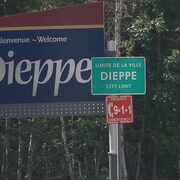Le panneau indiquant le début de la ville de Dieppe.