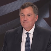 Dominic LeBlanc sur le plateau d'une émission à Radio-Canada.