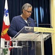 Dominique Ollivier annonçant sa démission. 