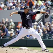 Dustin Molleken s’apprête à effectuer un lancer lors d’un match préparatoire opposant les Tigers de Detroit aux Orioles de Baltimore le 6 mars 2017 à Lakeland, en Floride.