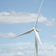 Une éolienne du parc éolien Golden South de SaskPower, près d'Assiniboia, en Saskatchewan, le 14 juin 2022.