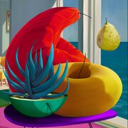 Le tableau représente de faux fruits de grande taille sur une table.
