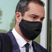 Francis Vallée masqué 