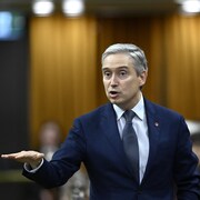 François-Philippe Champagne parle à la Chambre des communes.