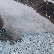 Un glacier.
