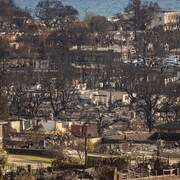 Un quartier détruit par les flammes. 