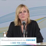 Heather Morrison en conférence de presse.