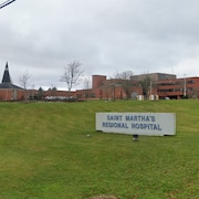 Capture d'écran Google Street View d'un hôpital.