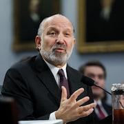 Howard Lutnick témoigne devant la Chambre des représentants.