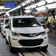 Un véhicule Chevrolet Bolt EV 2018 chez General Motors Orion Assembly à Lake Orion, Michigan. 