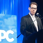 Le chef sortant du Parti progressiste-conservateur de l'Île-du-Prince-Édouard avant le vote pour élire son successeur le 9 février 2019 à Charlottetown.