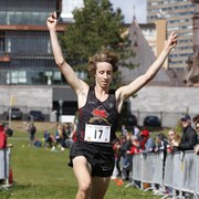 Le coureur du Rouge et Or de l'Université Laval Jean-Simon Desgagnés