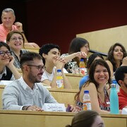 Les étudiants du Collège de l'île participent à une journée d'accueil à Charlottetown le 30 août 2023.