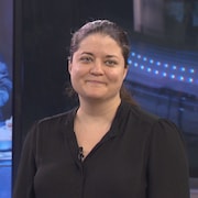 Judith Bélair-Kyle sur le plateau du «Téléjournal Mauricie–Centre-du-Québec».