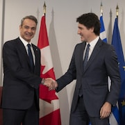 Justin Trudeau et Kyriakos Mitsotakis.