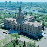 Vue aérienne de l'Assemblée législative en été. Photo prise le 18 mai 2023.