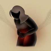 Une illustration d'une femme qui se tient le ventre en douleur.