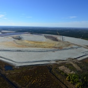 Vue aérienne d'un ancien site minier.