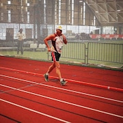 Marcel Jobin a établi un nouveau record canadien en marche à Montréal. 