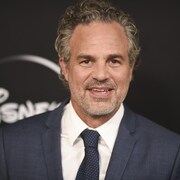 Mark Ruffalo à un lancement de presse.