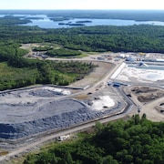 Une vue aérienne d'un site d'exploitation de la minière Goldcorp Inc.