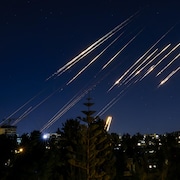 Des missiles dans le ciel.       