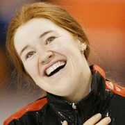 Clara Hugues avait remporté la médaille de bronze au 5000m. en patinage de vitesse en 2002 aux J.O. de Salt Lake City.