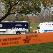 Déploiement policier dans un parc. 